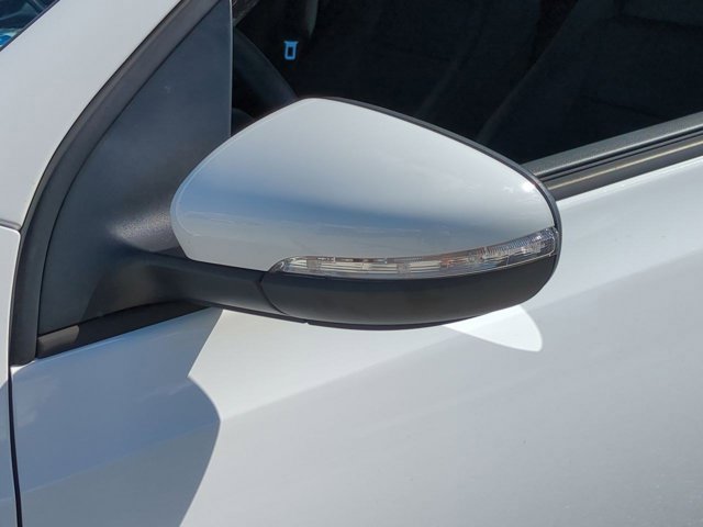 Used 2014 Volkswagen GTI Driver's Edition image 12