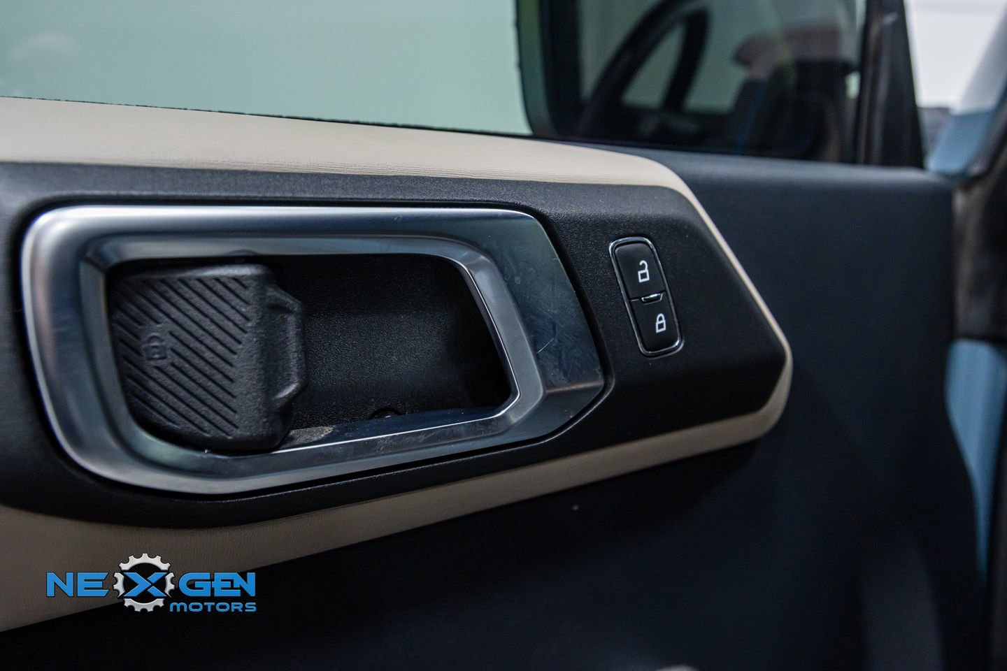 Used 2022 Ford Bronco Wildtrak image 12