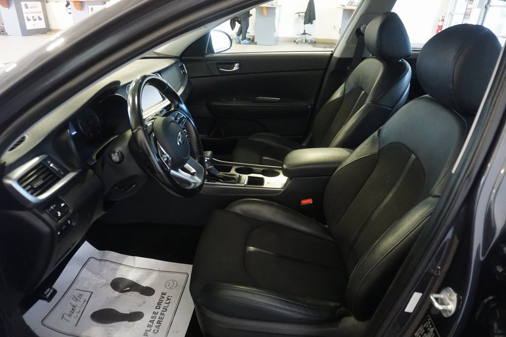 Used 2019 Kia Optima S image 19