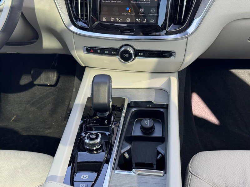 New 2026 Volvo V60 B5 Cross Country Plus w/ Climate Package image 9