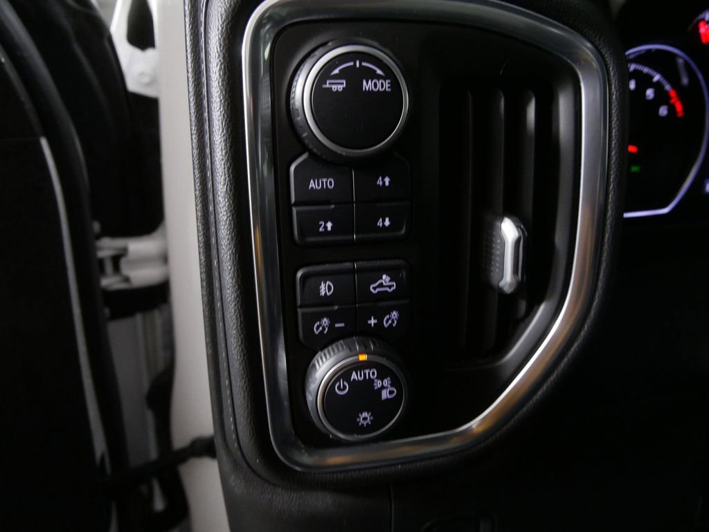 Used 2020 Chevrolet Silverado 1500 LT Trail Boss image 17