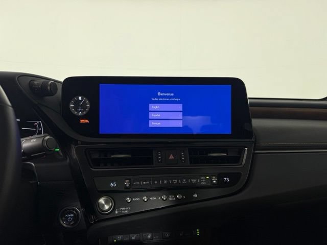 Certified 2025 Lexus ES 300h w/ Technology Package FWD image 20