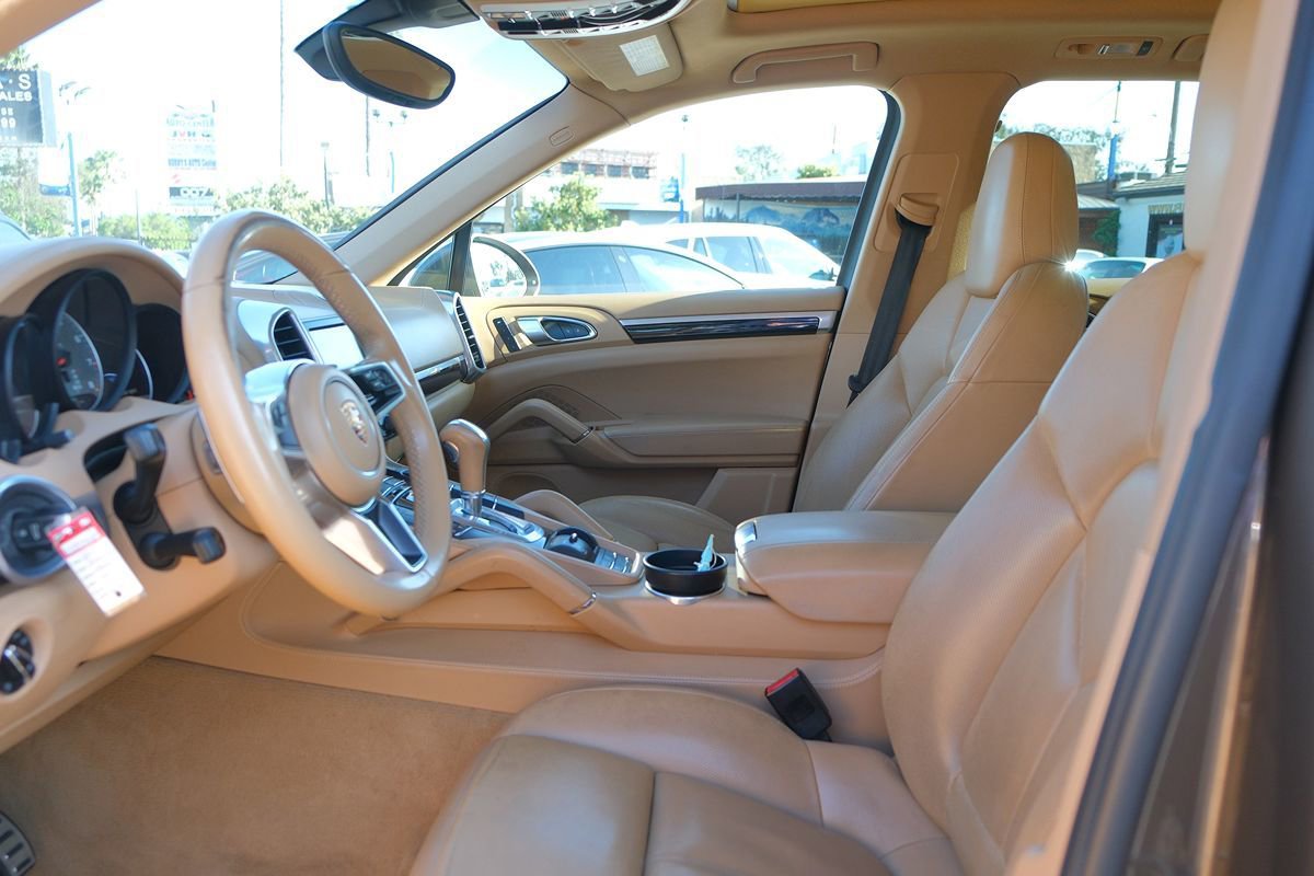 Used 2015 Porsche Cayenne S AWD/4WD image 12
