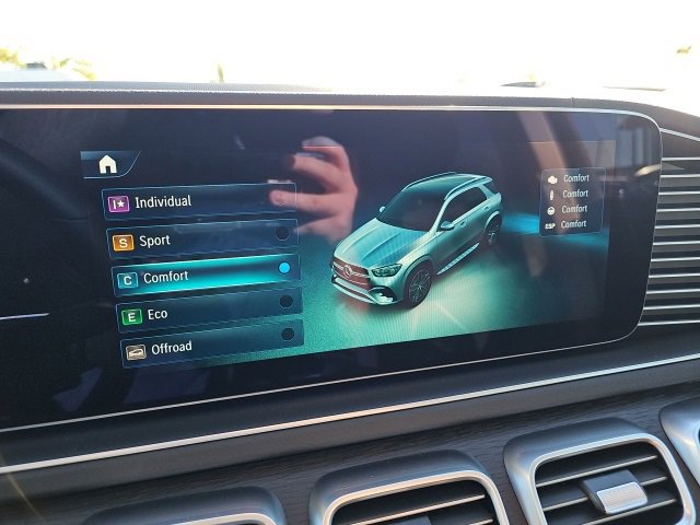 New 2026 Mercedes-Benz GLE 450 4MATIC image 32