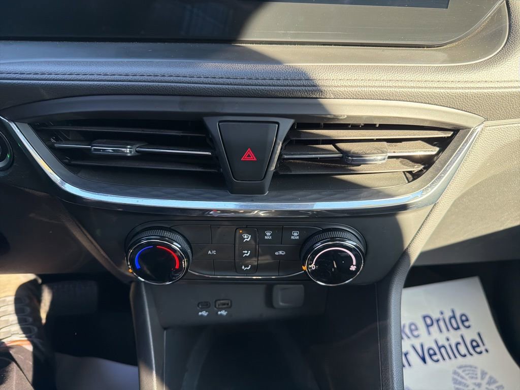 Used 2025 Buick Encore GX Preferred image 24