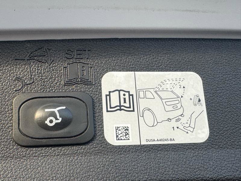 Used 2019 Ford Escape Titanium FWD image 19