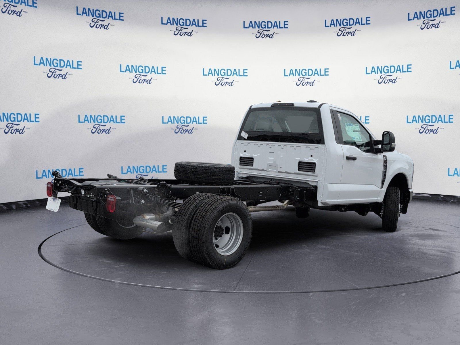 New 2026 Ford F350 XL w/ XL Chrome Package video 4