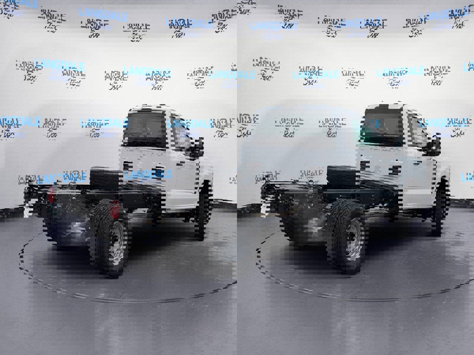 New 2026 Ford F350 XL w/ XL Chrome Package image 4