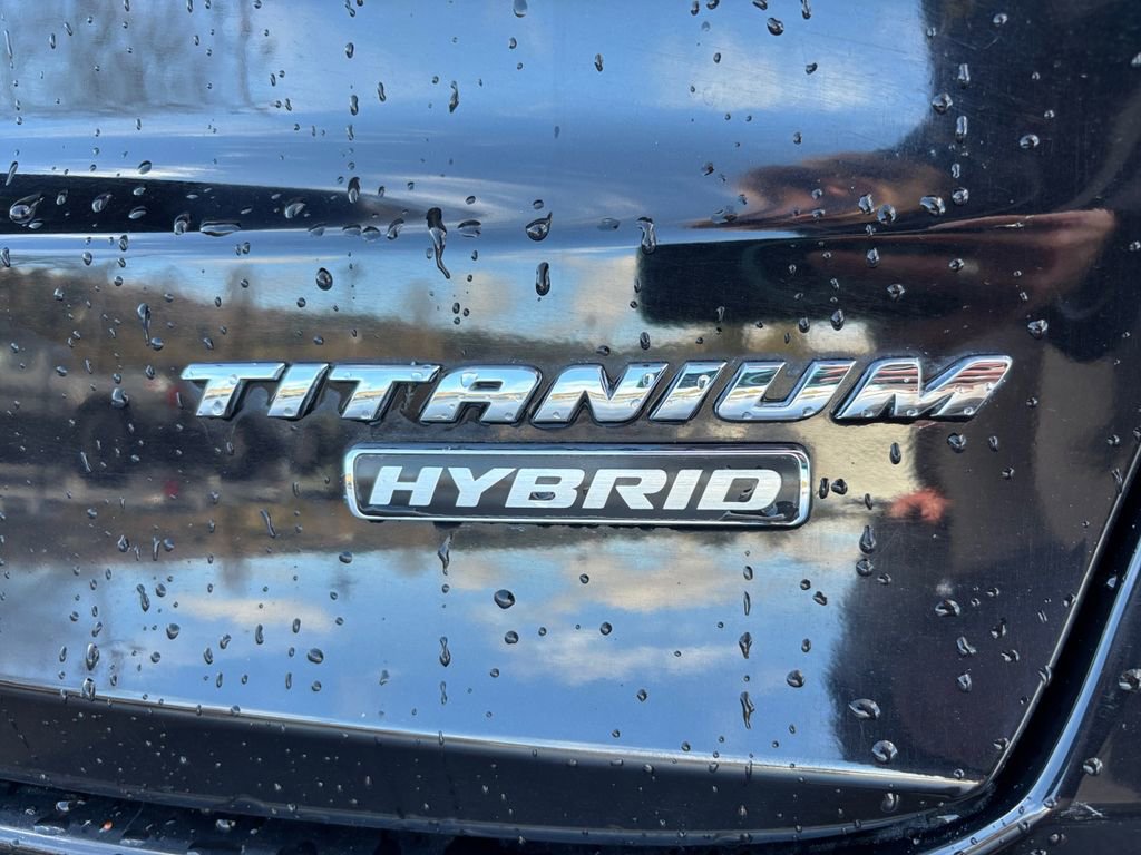 Used 2020 Ford Fusion Titanium image 31