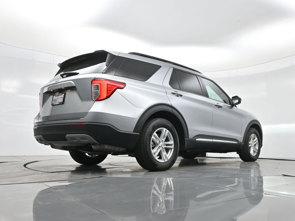 Used 2024 Ford Explorer XLT w/ Equipment Group 202A image 49