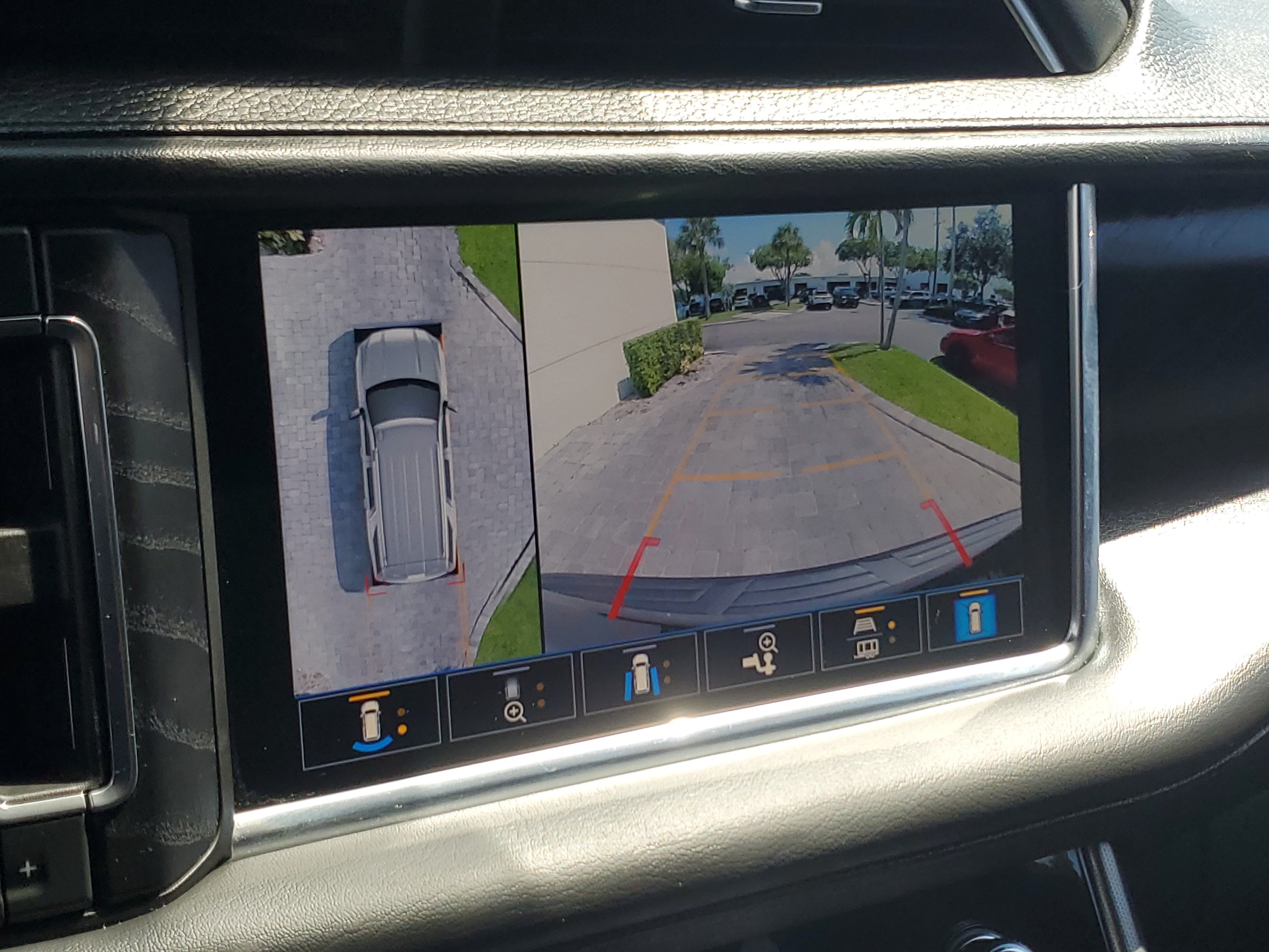 Certified 2021 GMC Yukon XL Denali w/ Denali Premium Package RWD image 30