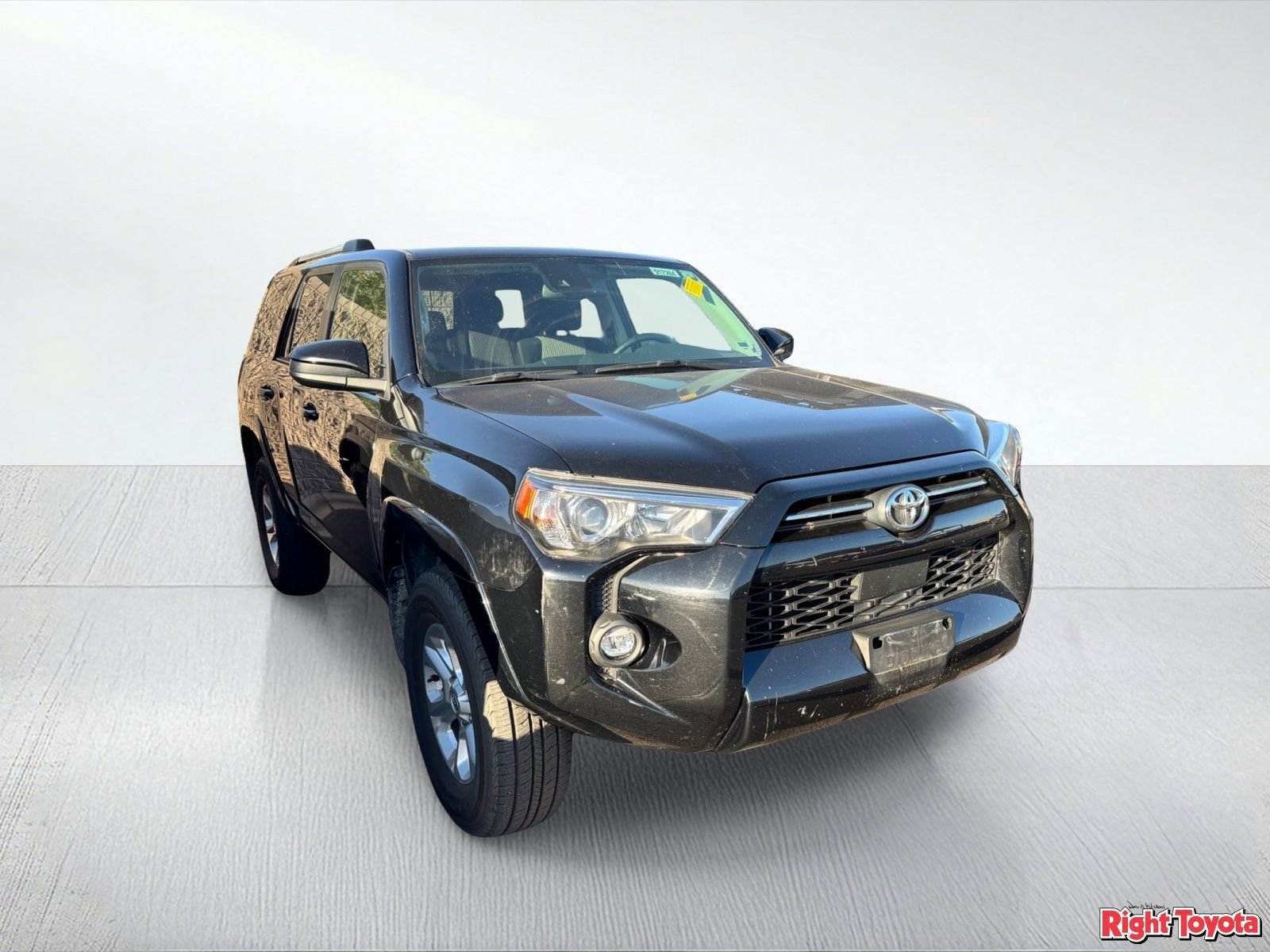 Used 2024 Toyota 4Runner SR5 AWD/4WD image 5