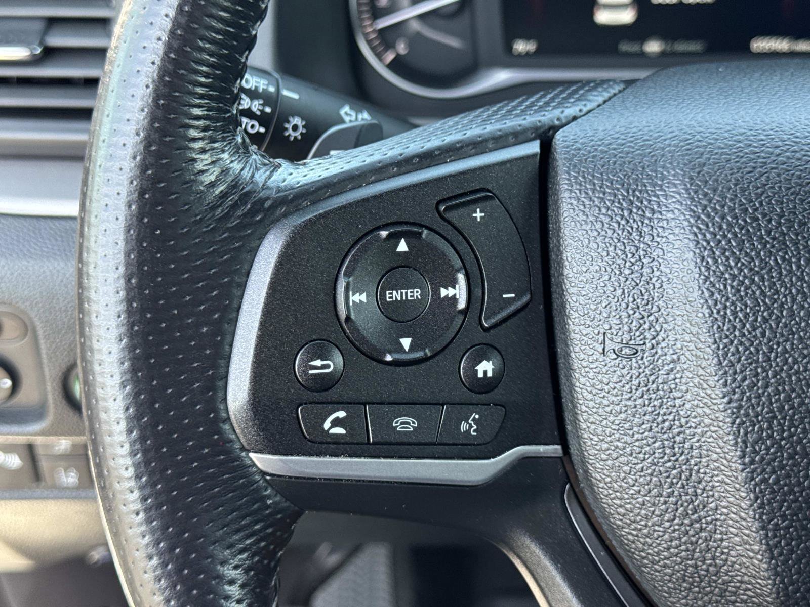 Used 2023 Honda Passport EX-L image 11