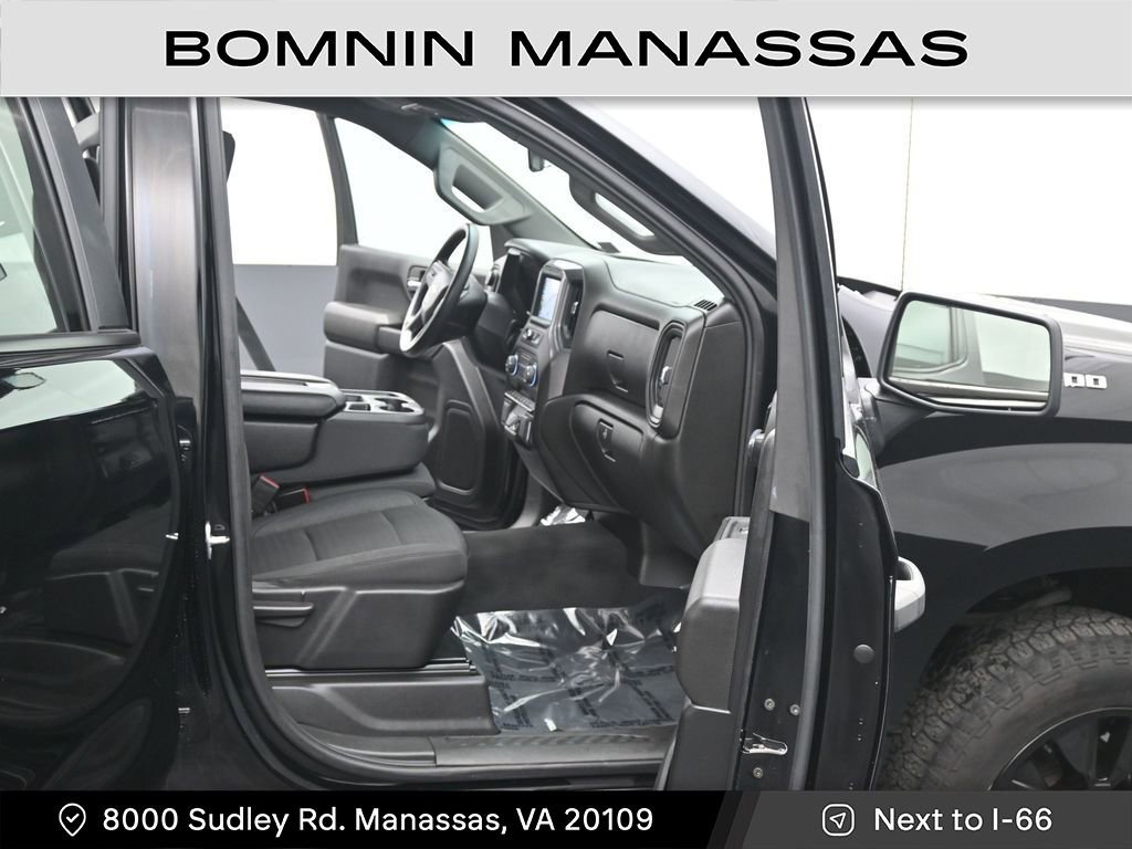 Used 2022 Chevrolet Silverado 1500 Custom image 9