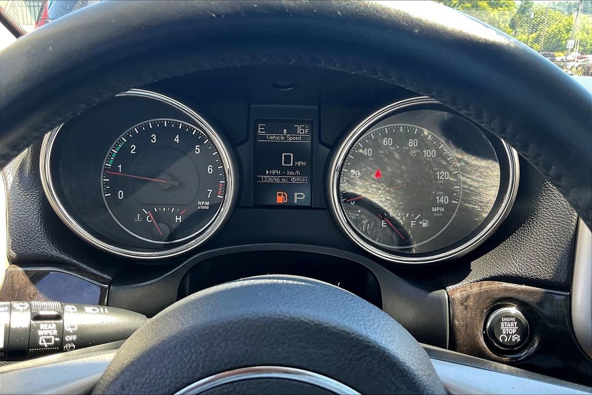 Used 2013 Jeep Grand Cherokee Laredo AWD/4WD image 13
