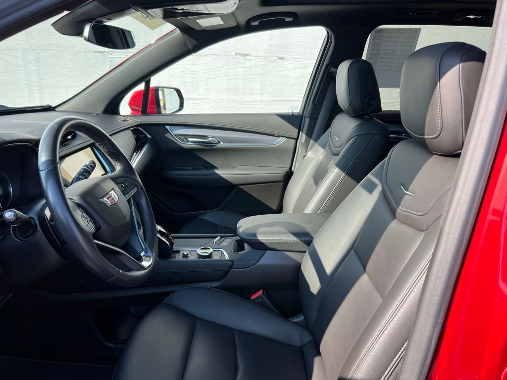 Certified 2023 Cadillac XT6 Luxury image 9