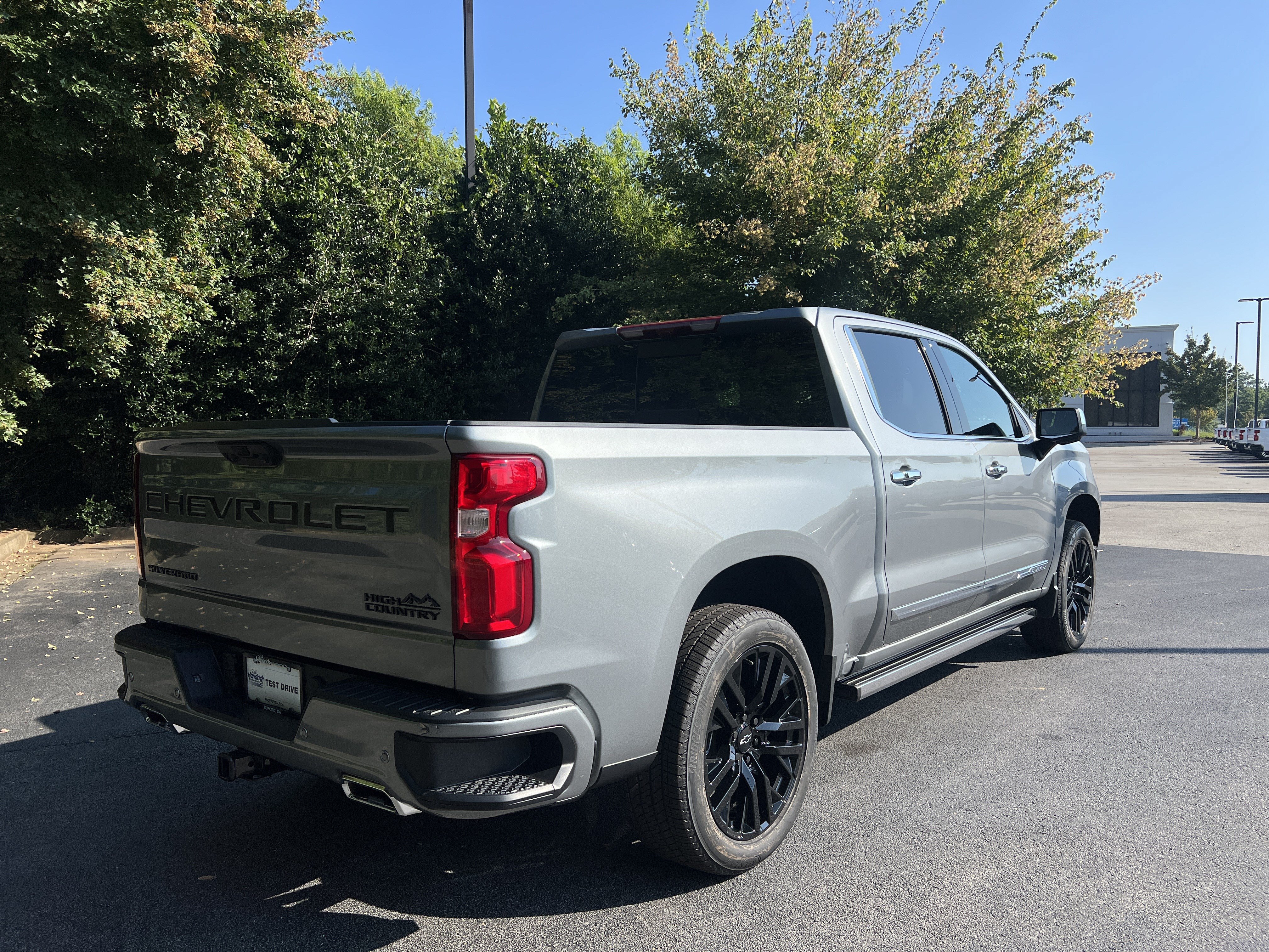 New 2026 Chevrolet Silverado 1500 High Country AWD/4WD image 9