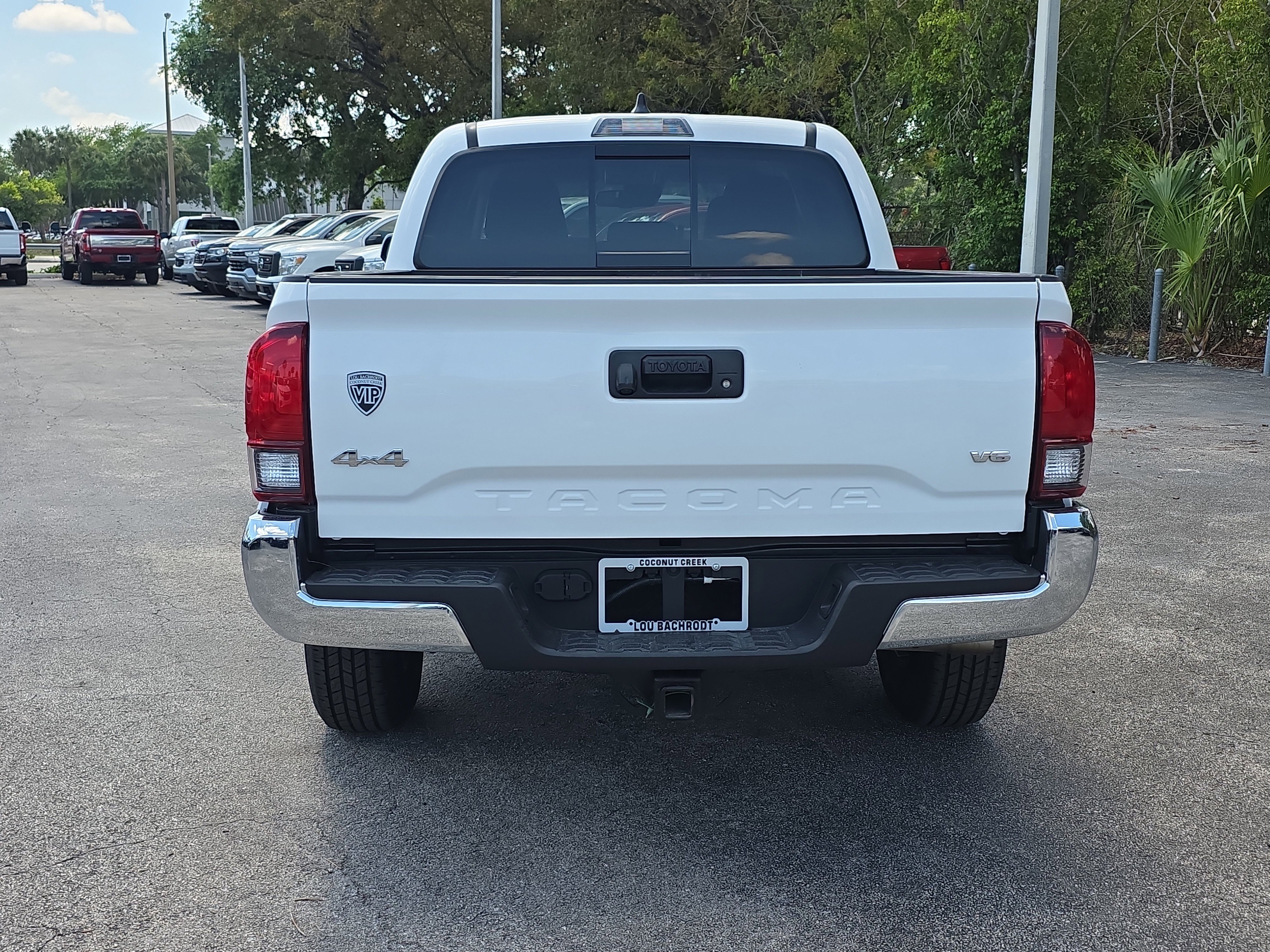 Used 2023 Toyota Tacoma SR5 AWD/4WD image 6