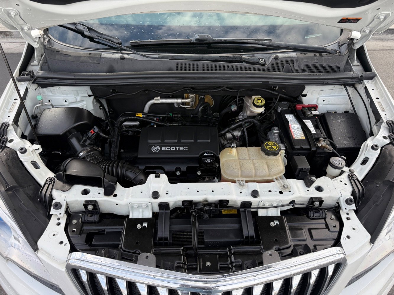 Used 2015 Buick Encore Premium image 3