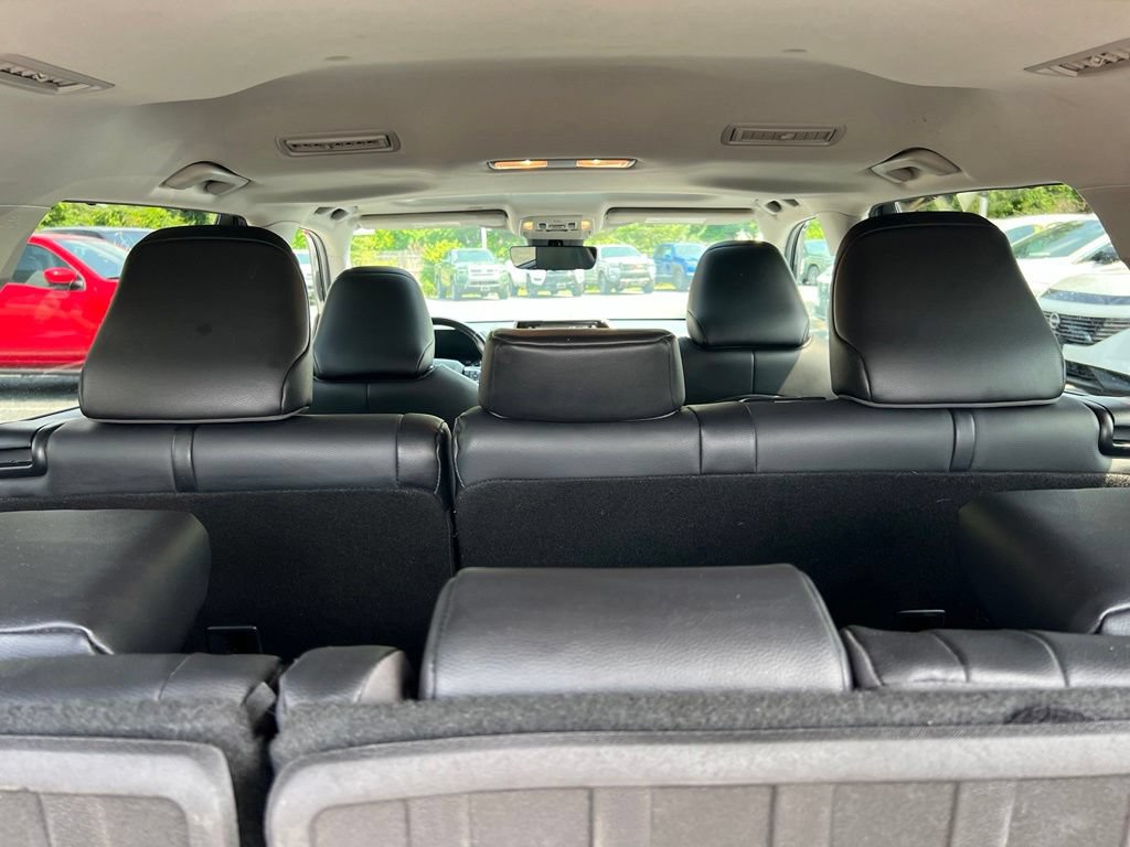 Used 2020 Toyota Highlander XLE AWD/4WD image 17