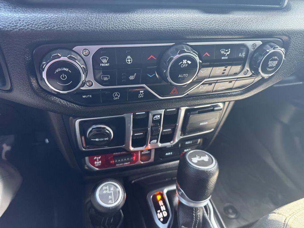 Used 2024 Jeep Wrangler Willys image 13