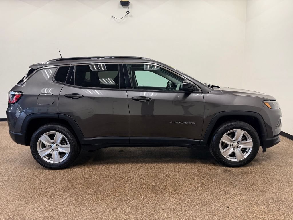 Used 2022 Jeep Compass Latitude w/ Convenience Group AWD/4WD image 8