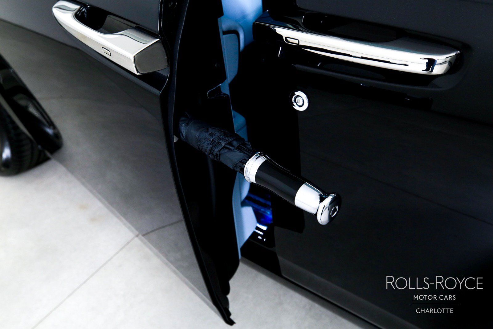 New 2027 Rolls-Royce Phantom Sedan RWD image 32