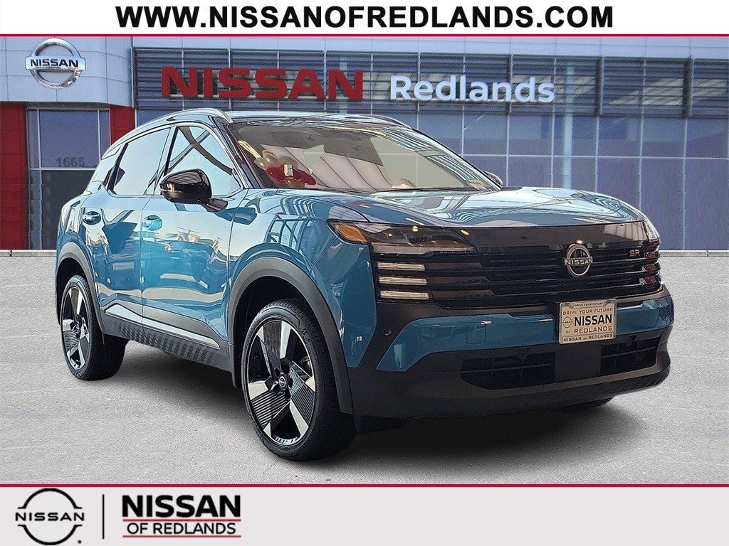 New 2025 Nissan Kicks SR
