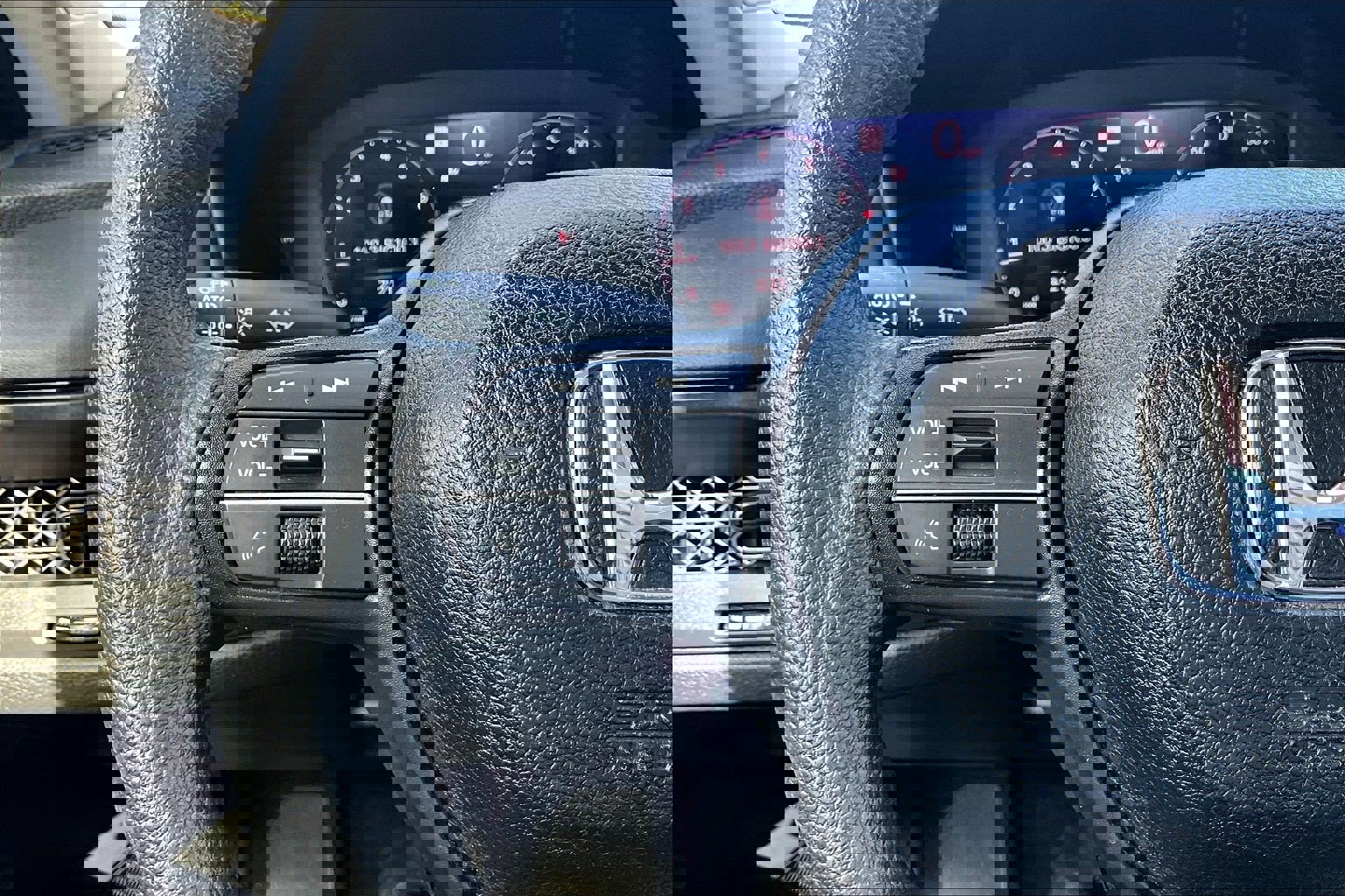 Used 2023 Honda Accord LX image 19