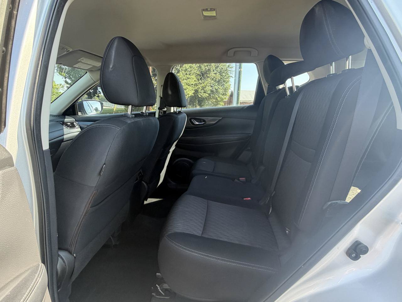 Used 2018 Nissan Rogue S FWD image 13