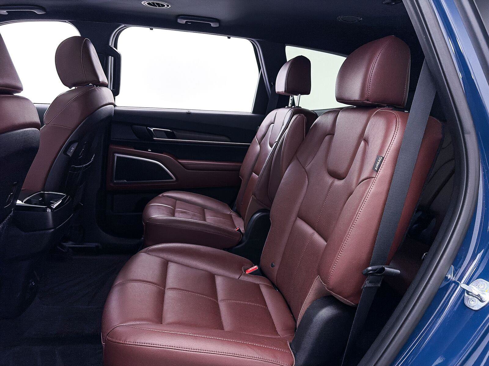 Used 2024 Kia Telluride EX w/ EX Captain's Chair Package FWD image 29