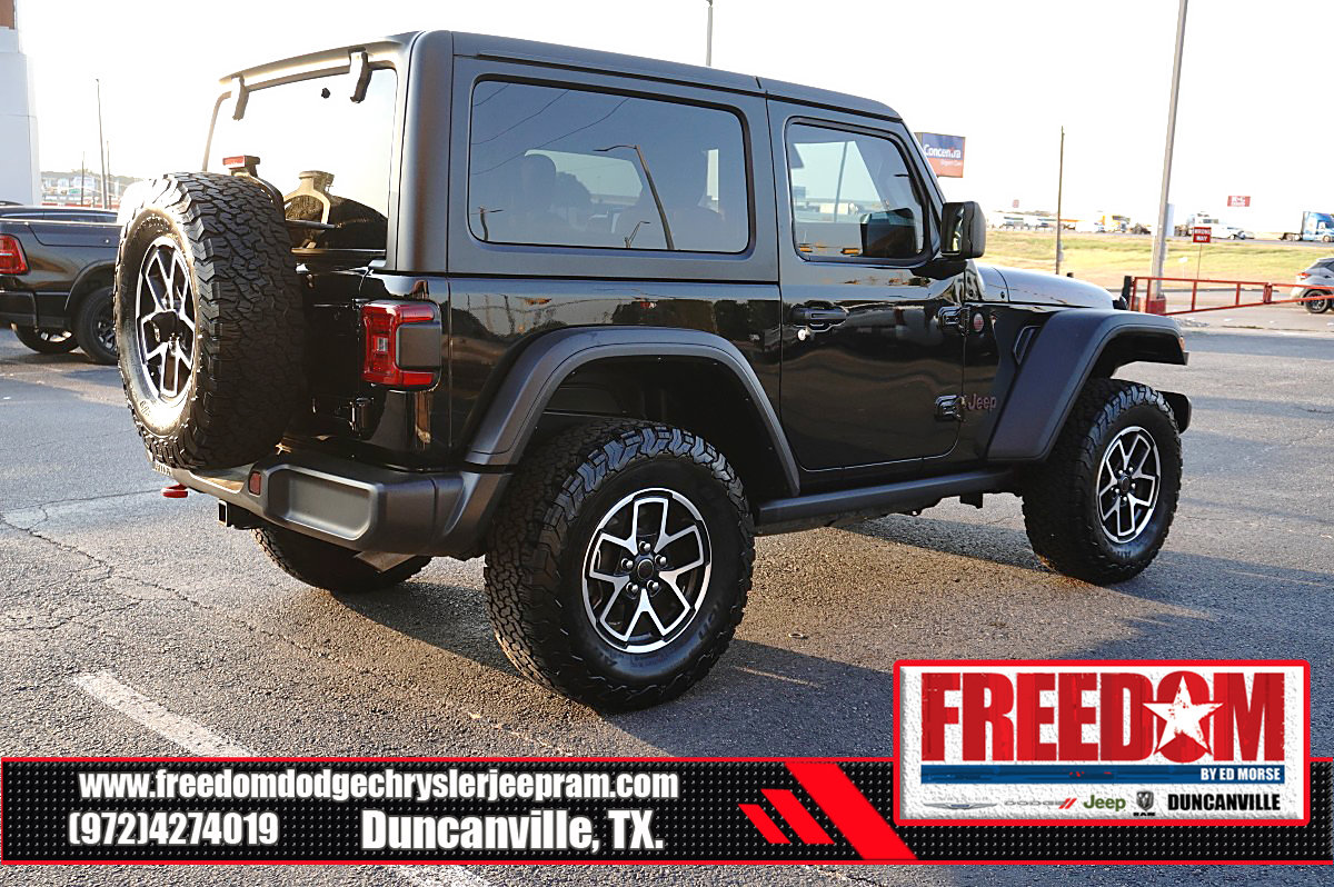 Used 2024 Jeep Wrangler Rubicon AWD/4WD image 5