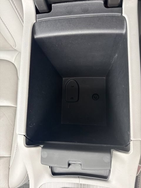 Used 2023 GMC Acadia SLT FWD image 26