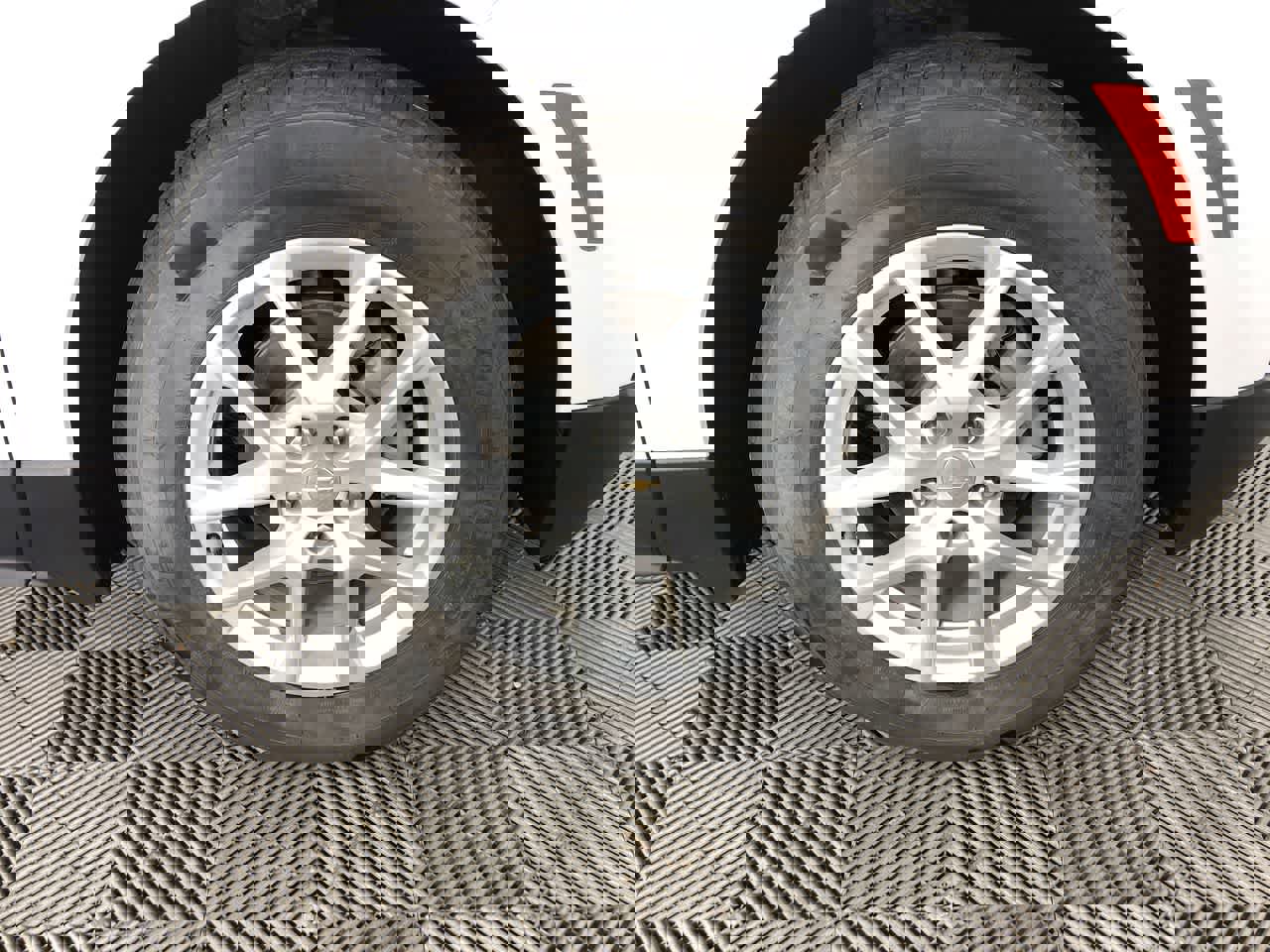 Used 2024 Chevrolet Equinox LT w/ LPO, Floor Liner Package image 10