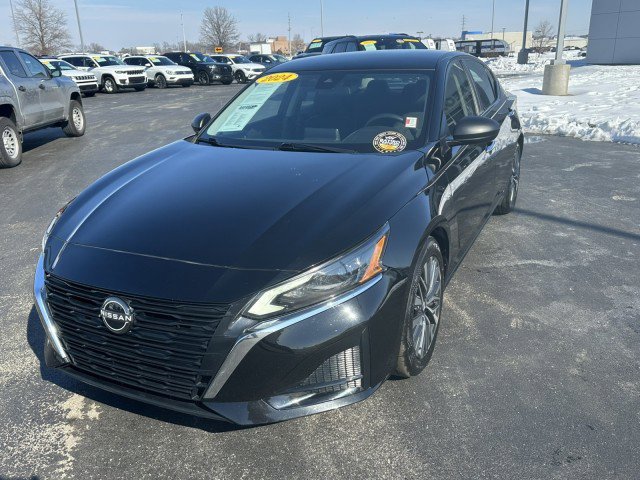 Used 2024 Nissan Altima 2.5 SV FWD image 4