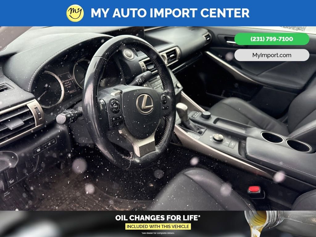 Used 2016 Lexus IS 300 AWD image 8