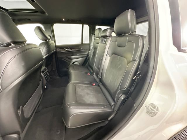 Used 2023 Jeep Grand Cherokee Altitude image 26