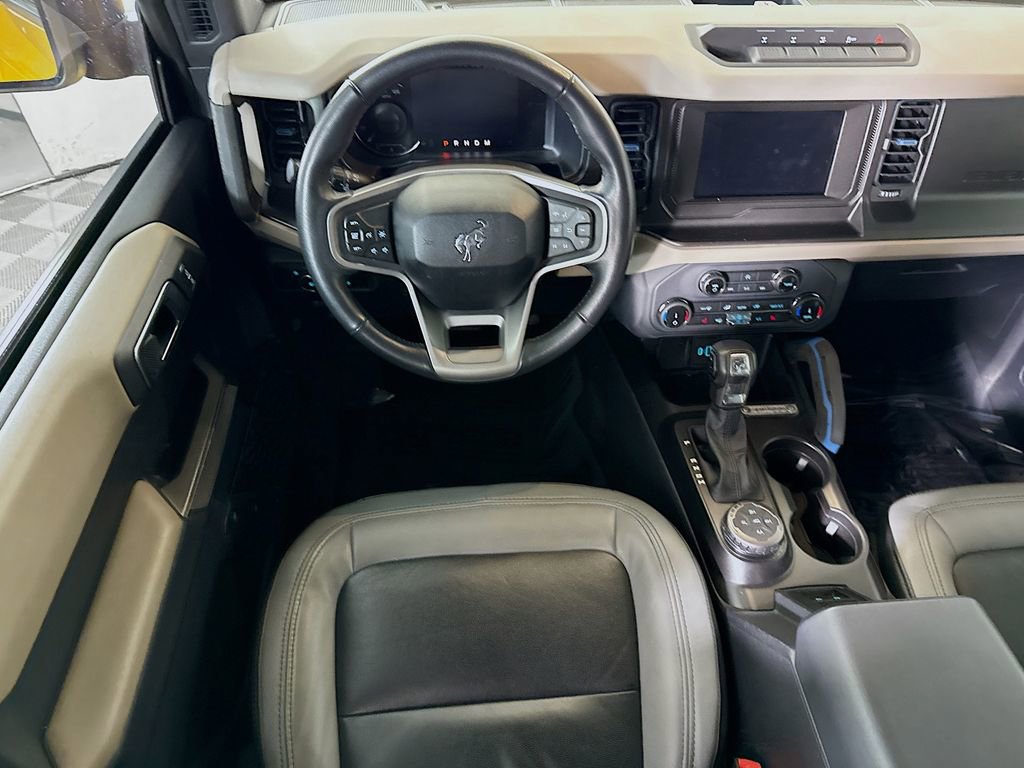 Used 2022 Ford Bronco Wildtrak image 3