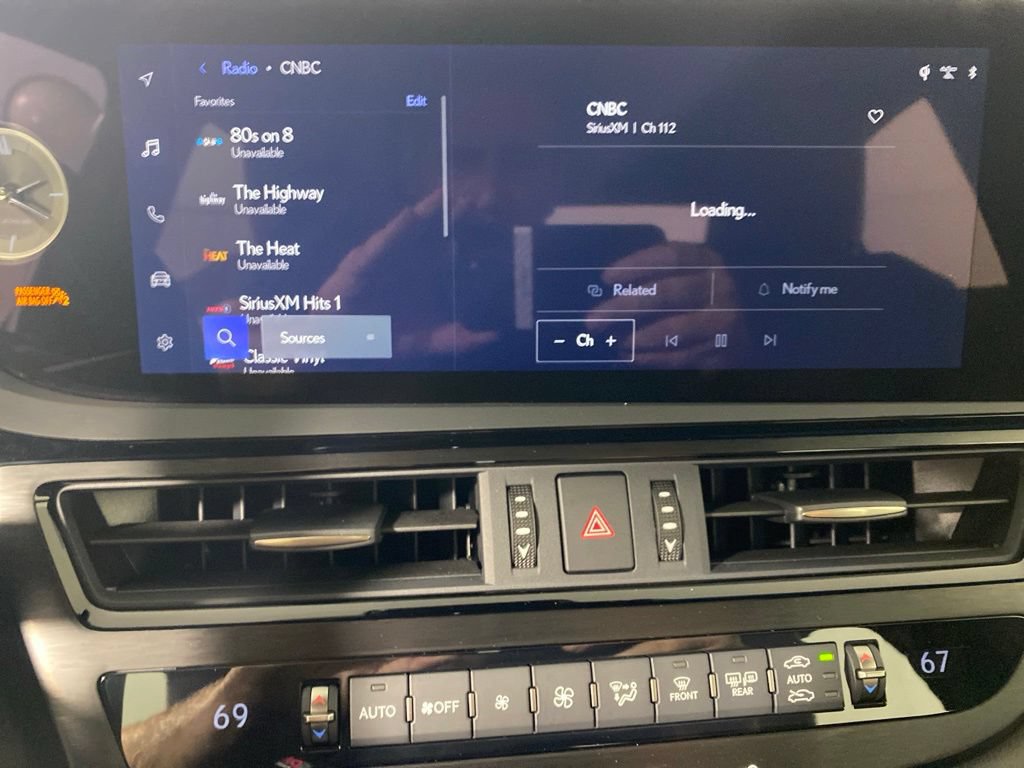 Used 2025 Lexus ES 300h w/ Accessory Package (Z1) FWD image 20