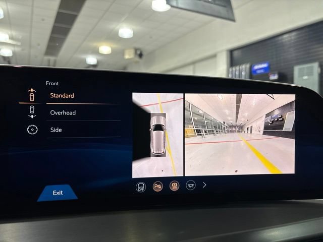 Certified 2026 Cadillac Vistiq Premium Luxury AWD/4WD image 30