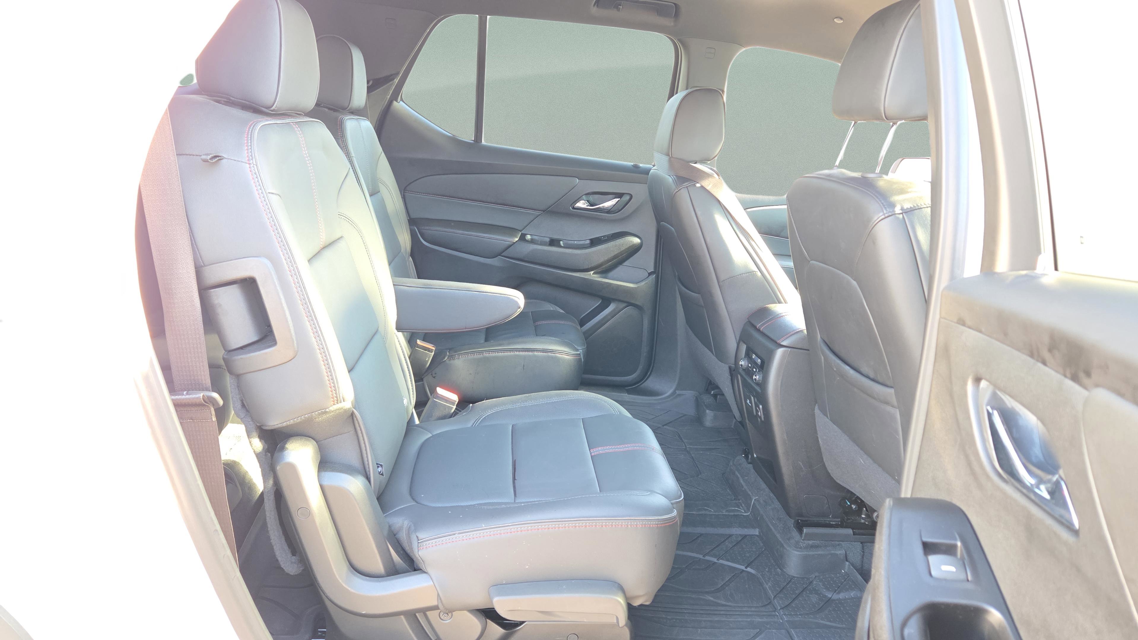 Used 2023 Chevrolet Traverse RS w/ LPO, Floor Liner Package image 17
