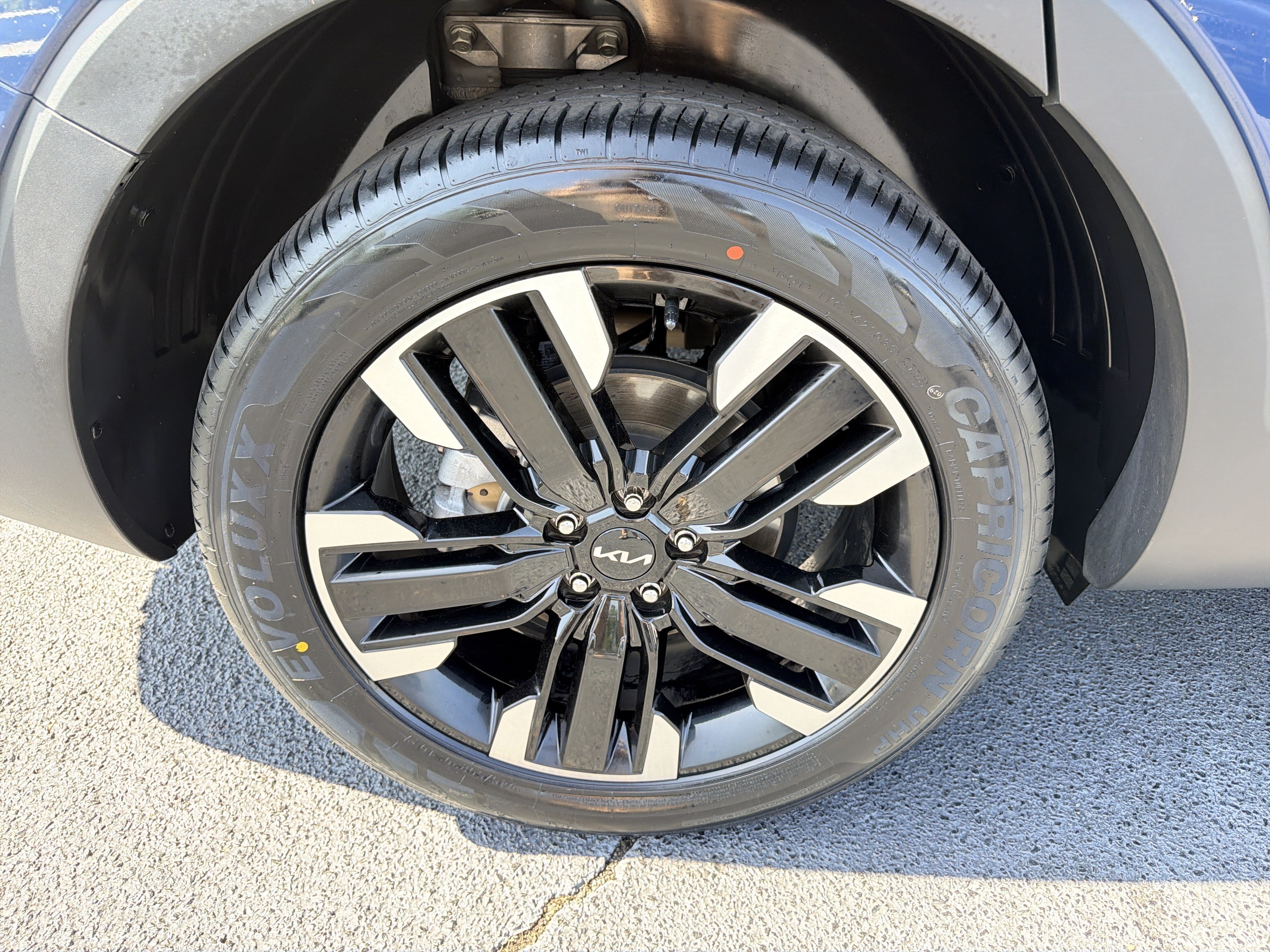 Used 2024 Kia Telluride SX FWD image 31