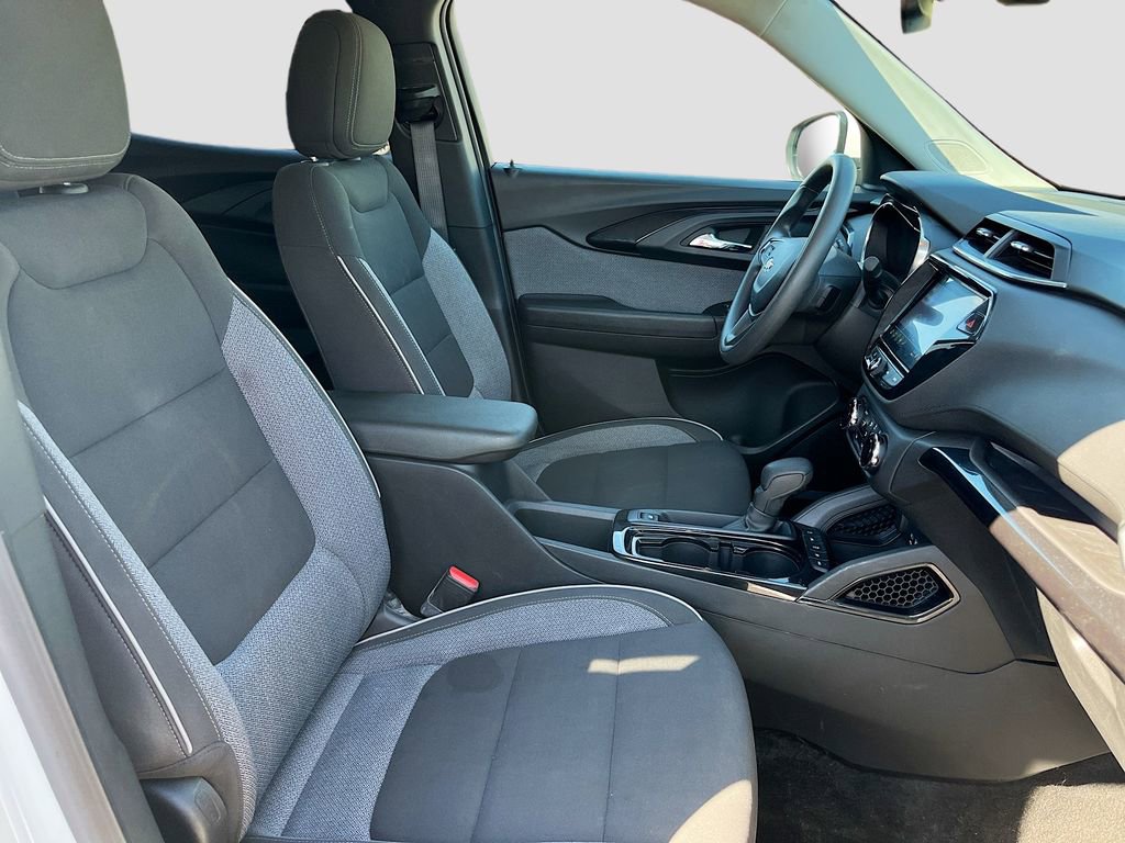 Used 2023 Chevrolet TrailBlazer LT w/ Convenience Package image 26