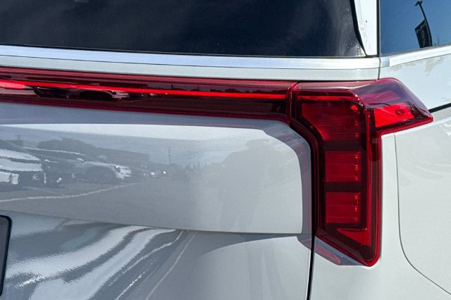 New 2027 Kia Carnival EX FWD image 35