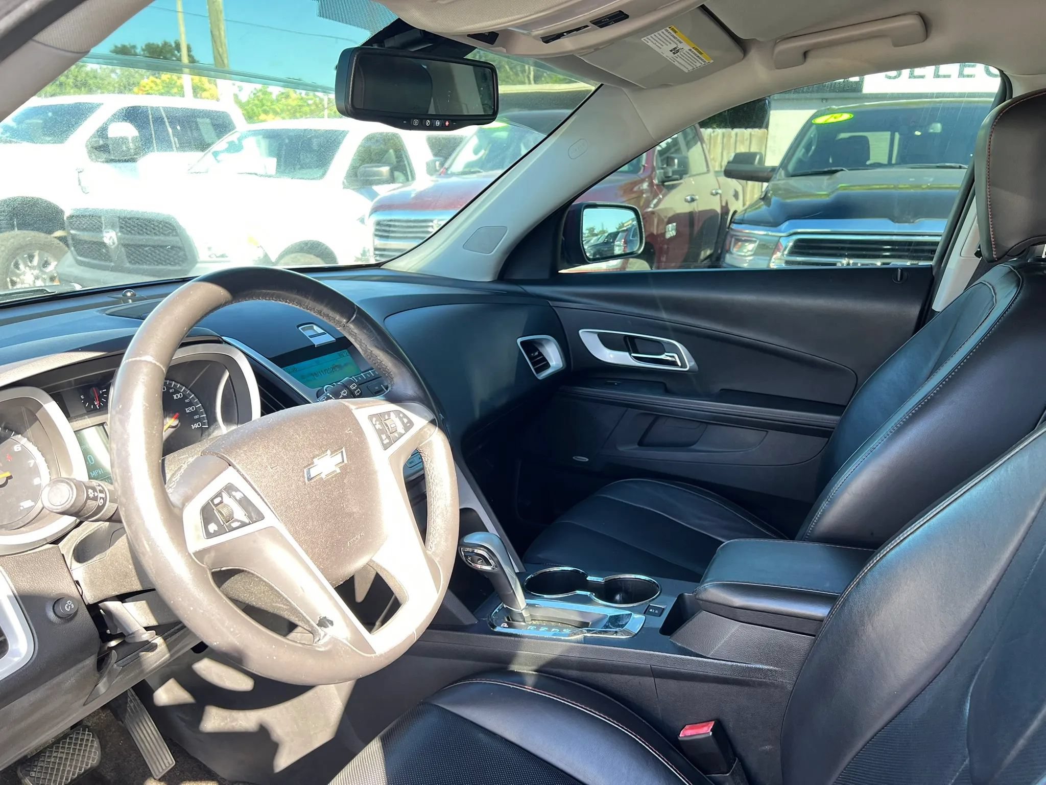 Used 2011 Chevrolet Equinox LT FWD image 10