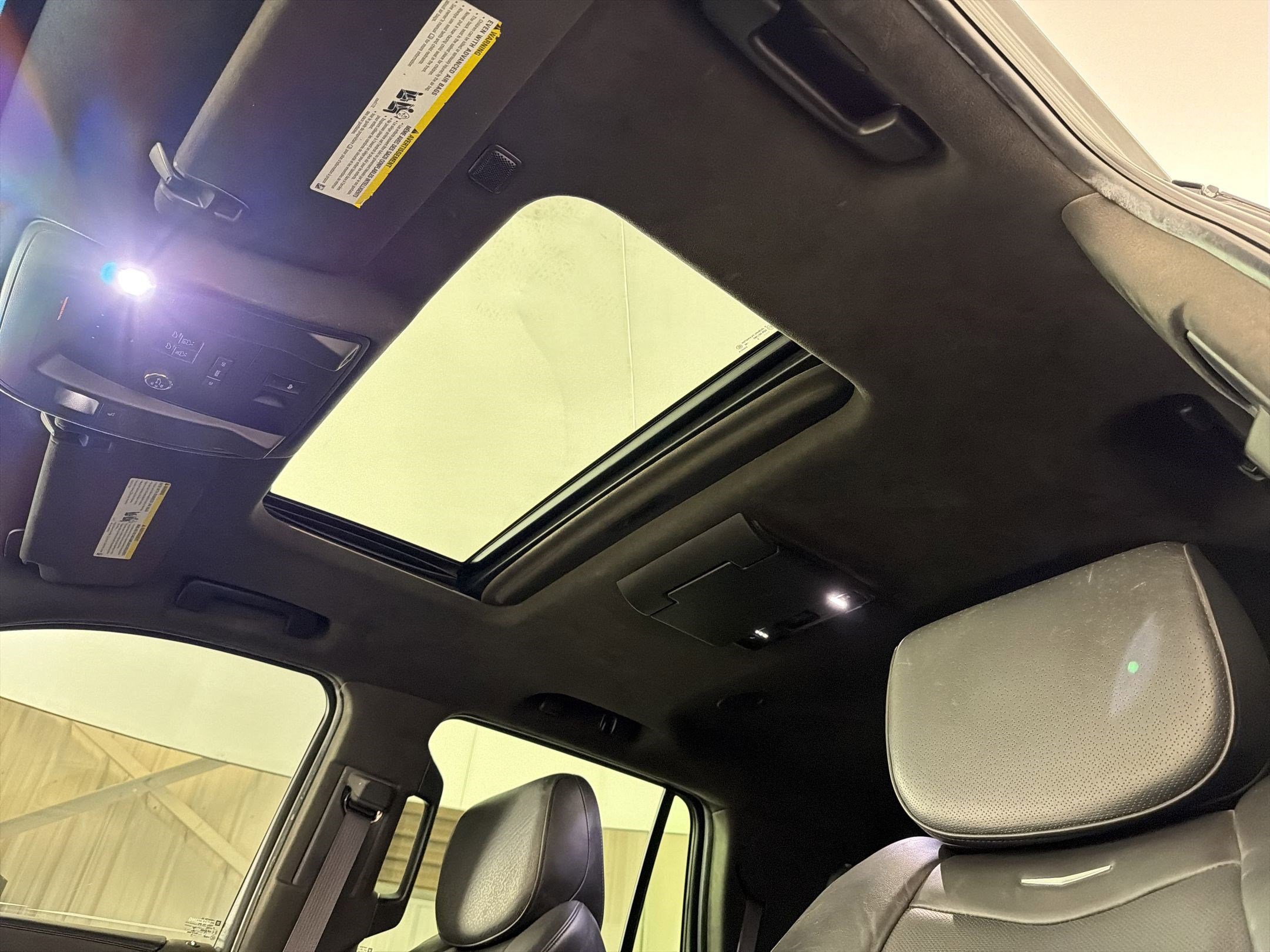 Used 2016 Cadillac Escalade Platinum image 16