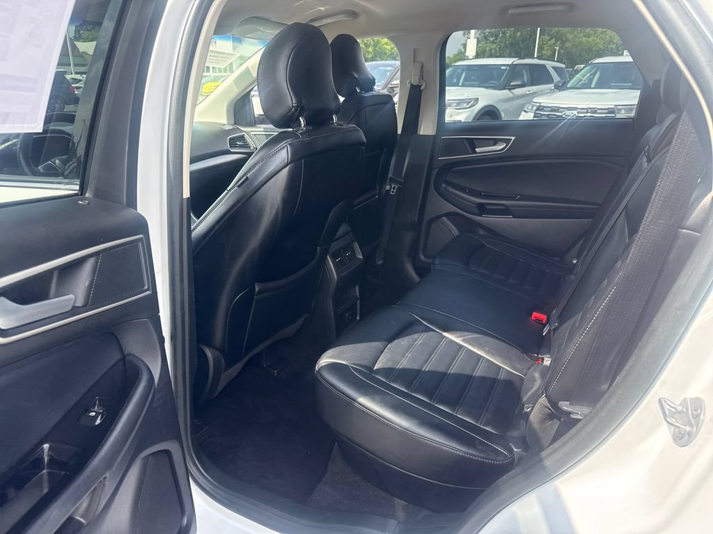Used 2019 Ford Edge SEL w/ Equipment Group 201A AWD/4WD image 23