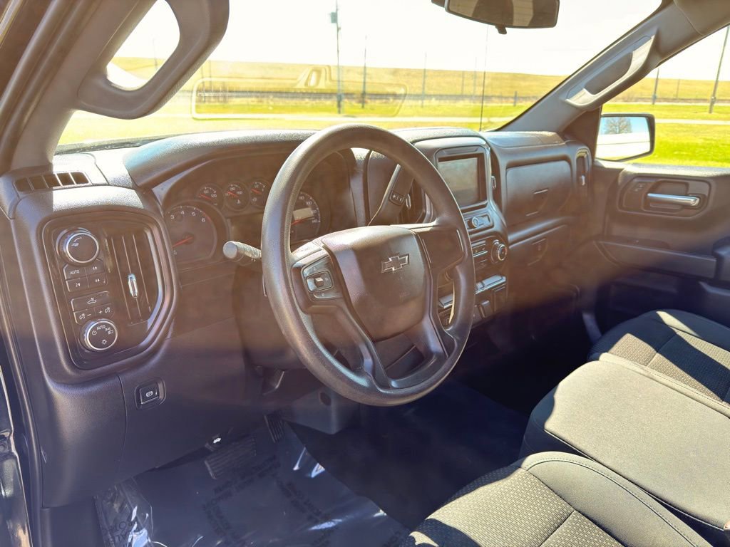 Used 2019 Chevrolet Silverado 1500 Custom Trail Boss w/ Custom Convenience Package AWD/4WD image 18