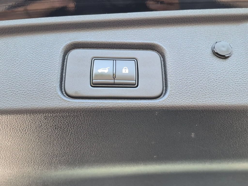 Used 2023 Nissan Pathfinder Platinum AWD/4WD image 27