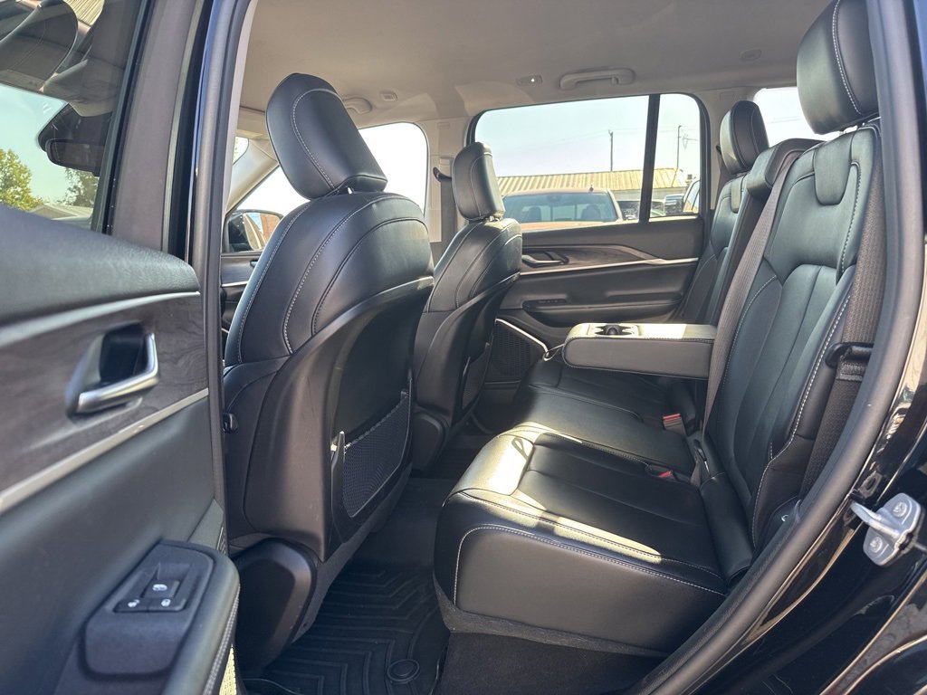 Used 2022 Jeep Grand Cherokee Limited w/ Trailer Tow Prep Group (B) image 19